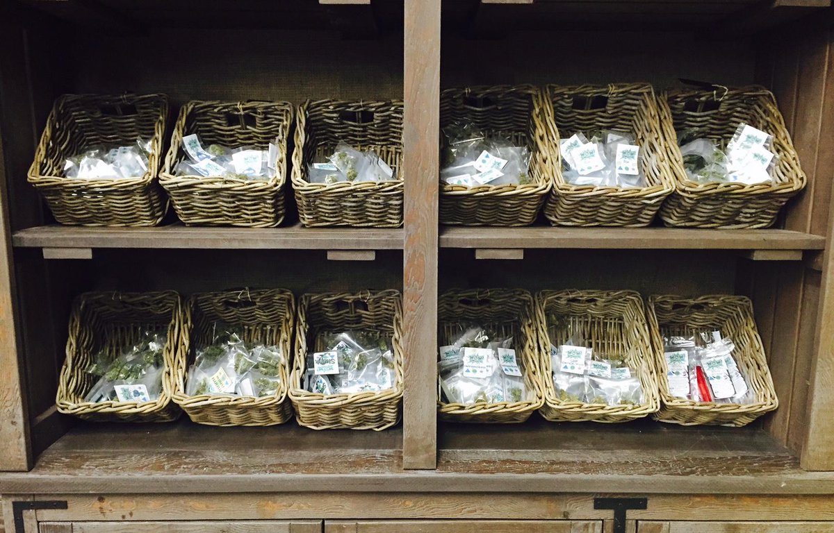 C4U_WA's tweet photo. Wow! WOW cannabis and pre-rolls are now here at Cannabis Country Store! #c4u #WAlocal #cannabiscountrystore http://t.co/6FP65DKLrj