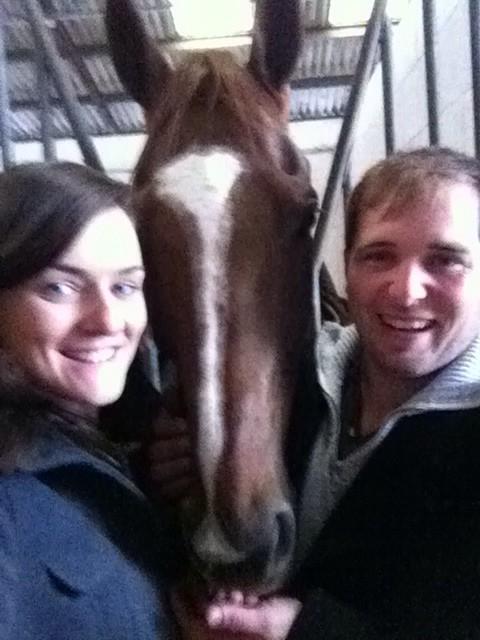 Anna_king199's tweet photo. A cheeky #BuSelfie with @farmercully #MalibuSun @benpauling1 #GetTheBuToHQ ๐ http://t.co/N3C0IHGohP