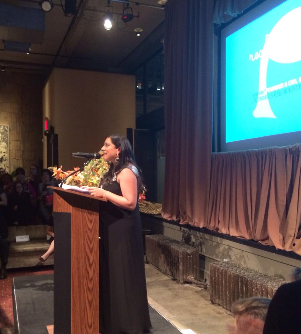 GirlsWhoCode's tweet image. Our founder &amp;amp; CEO @reshmasaujani with a massive call to action: close the gender gap in tech! #GirlsBuiltThis