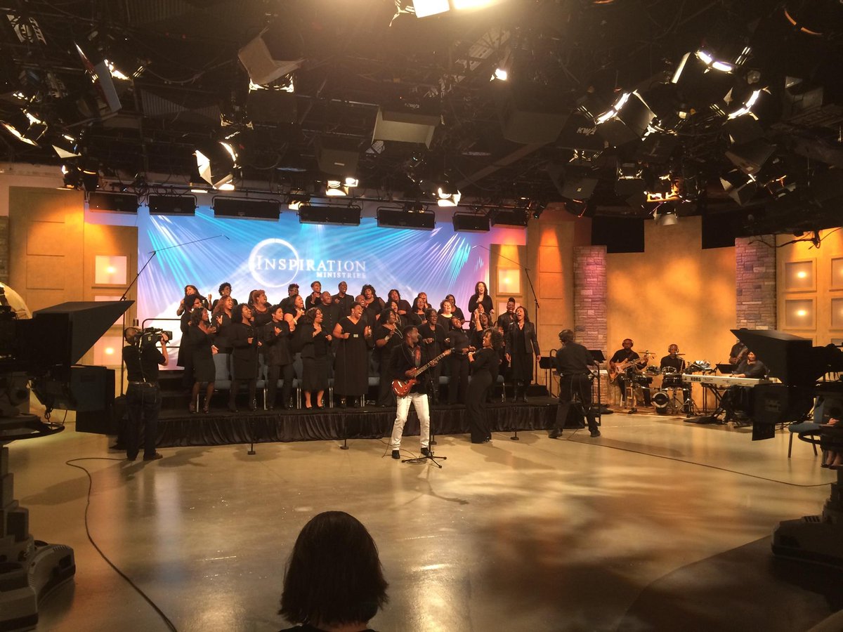 BenCerullo's tweet photo. My brother @NoelRobinsonUK at @insp tonight. God is moving. #breakthrough! http://t.co/syt1D8zPAW