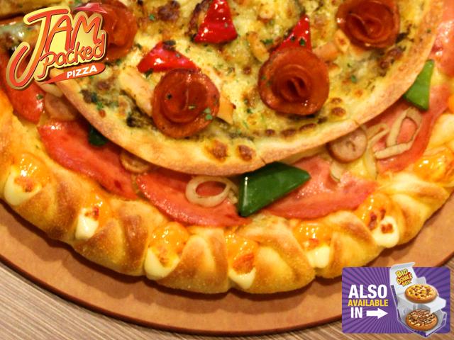 pizzahutmsia's tweet photo. Enjoy great savings when you order the #JamPackedPizza in the #BigDoubleBox! Order at http://t.co/n4HXw1UPPL now. http://t.co/aRXDYWOsAF