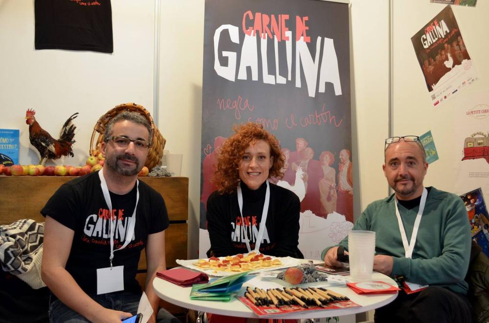 CarnedeGallina_'s tweet photo. #CarnedeGallina en @mercartes #Foto @nortecastilla 
@SergioGayol @Teatrodelcuervo @ARTEATROP @MaxiRodriguez33 http://t.co/etR9YTcDJs