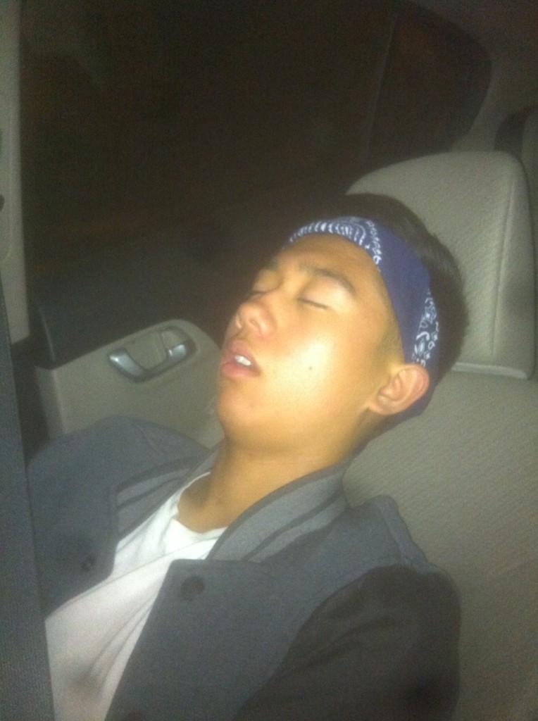 KewlKent_'s tweet photo. Hahahaha
#CheebaChewAwareness #decadose http://t.co/OsymGIfKfS