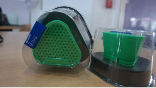 NewsKenyaCoKe's tweet photo. Share ur Lumia story & win a #ColoudBang speaker #Kenya http://t.co/Lx4ZlJVdaY http://t.co/Wm7BWCjW23