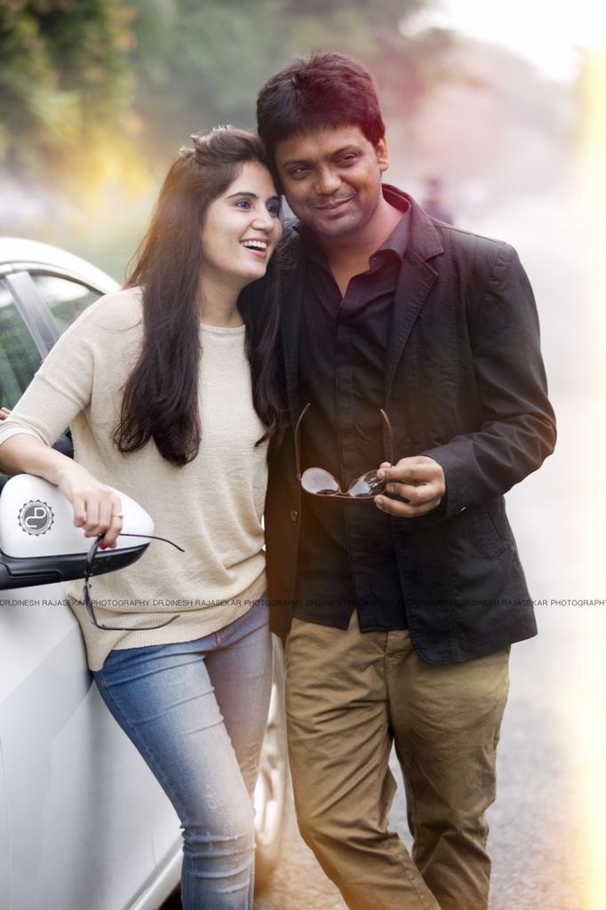 DCandChapters's tweet photo. #DCMeridian #CoupleShoot #Photography #Chennai #Canon5DM3.Taken&edited by@dineshavdr of @DC_Meridian.#Wedding #PSCS6 http://t.co/f0nMiftiX1