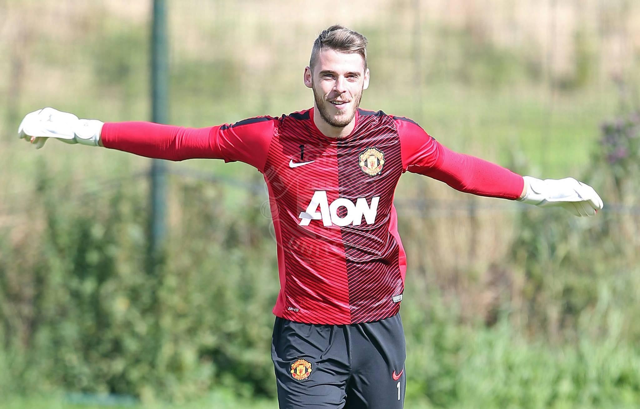 Happy birthday, David De Gea! Best wishes and keep the Red Flag flying high! <3 