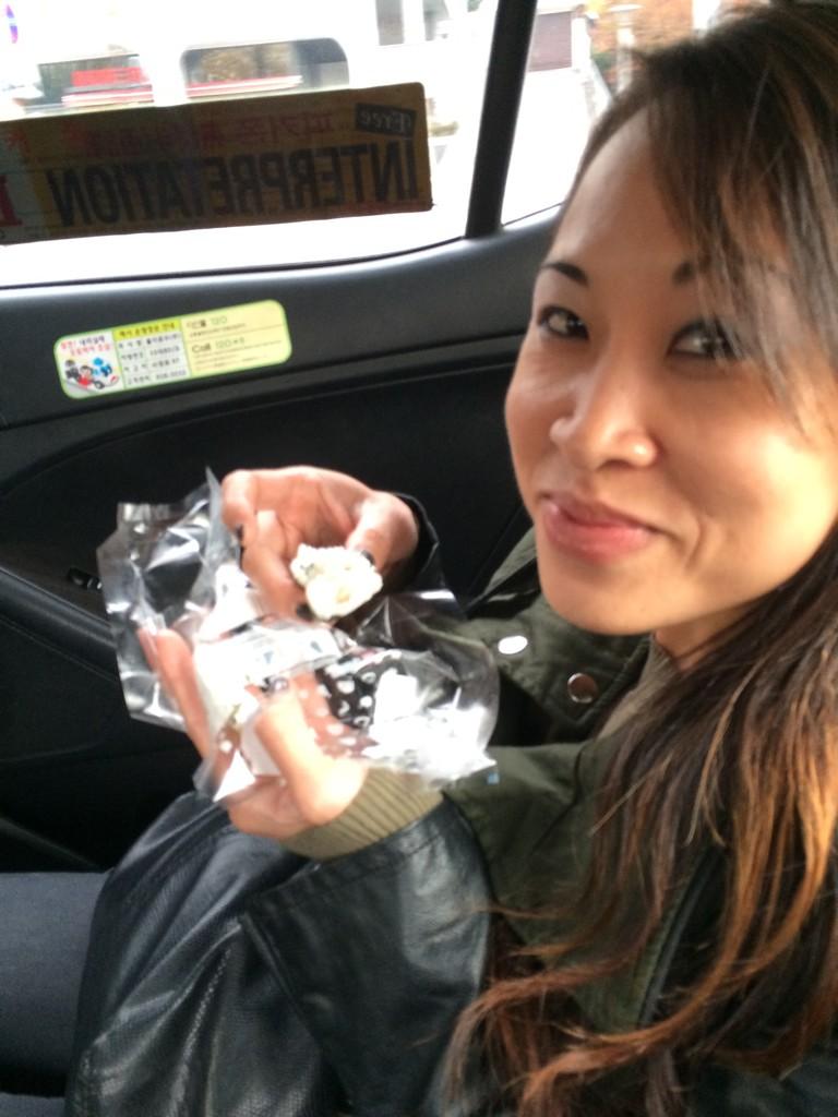 danedoesAsia's tweet photo. @missptt whatever you're eating in the back of the cab smells like the devil's lettuce. http://t.co/nOIJQ1SOgh