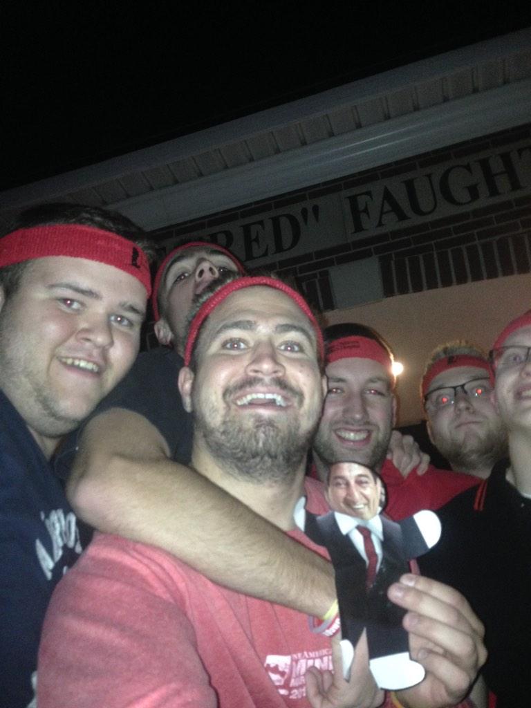 zachrf's tweet photo. #fcutd http://t.co/yvYpdKlLP7