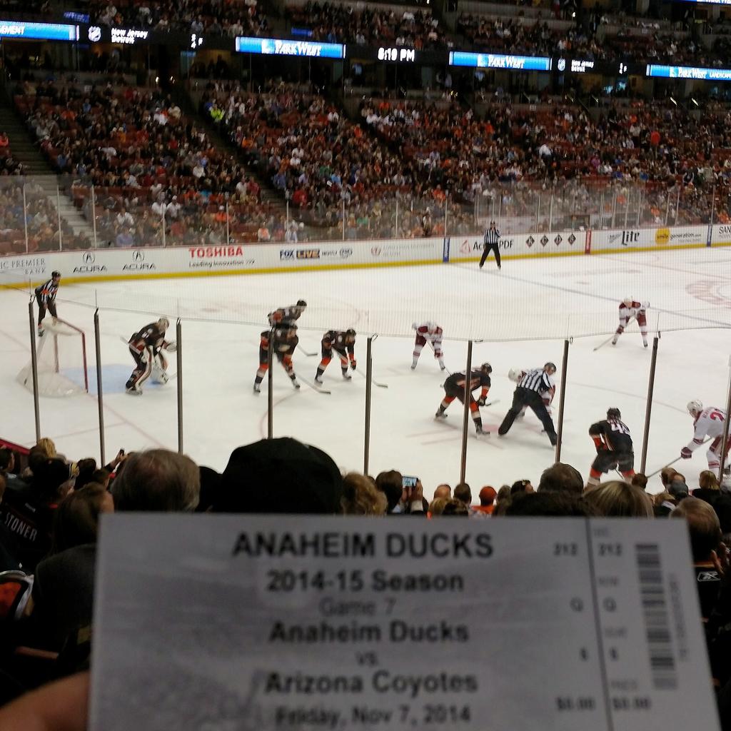 Thx <a href="/Ryan_Kesler/">Ryan Kesler</a> for the tix to the game bro! 2 bad we couldn't link up after game. Wanna see how that SoCal tan is.