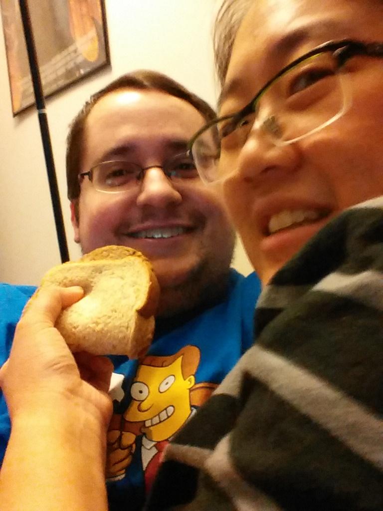 coinopratdchris's tweet photo. I Freshy with my wife on the couch #howdoyoufreshy @thebirthdayboys http://t.co/chwKMXNJjk