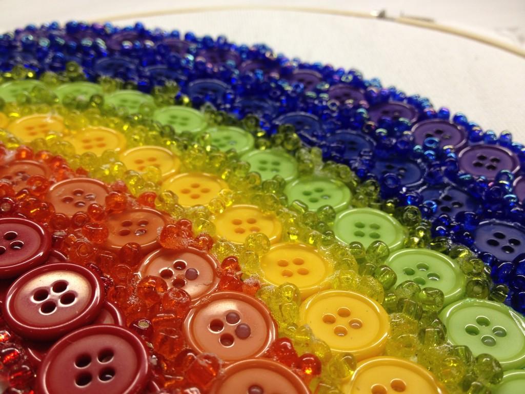 Button_Crafter's tweet image. almost a year since I tweeted I read just don't tweet! keeping busy with work...button canvas art @ButtonLovers