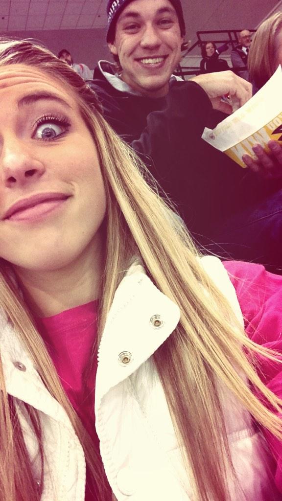 kellim_moody's tweet photo. funniest pic of my life😂😭😄 #basicallysiblings http://t.co/6edTbzWGDg