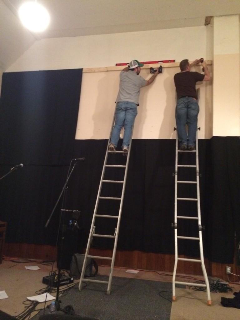the_BrockChurch's tweet photo. @PrehistoricFilm @TheMidnightRos1 gotta make the backdrop taller http://t.co/RthqlFrkN5