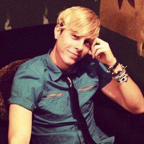 Riker Lynch!!
Happy Birthday!!  