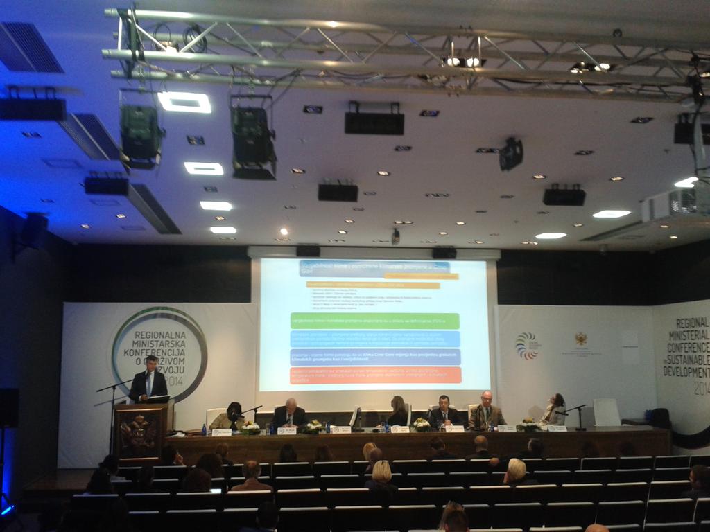 djollee's tweet image. #rcsd2014 G.din Mitrovic o uticaju KP na Crnu Goru. U pravu ste ako mislite da smo vrlo ranjivi na uticaje KP!