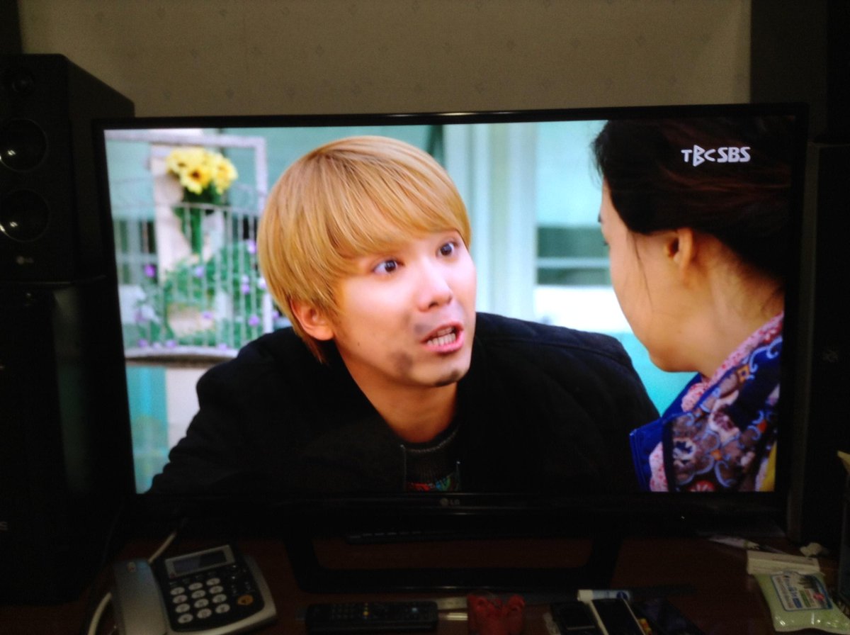 ftisland671's tweet photo. 오늘도 모던파머로달린당!! 숯검댕이 모던파머에 점점더 가까워져가는 모습보면서 홍기오빠의 연기도 ♥ 일주일이 기다려지는 드라마에요#모던파머 http://t.co/ILf2Ts28Zw