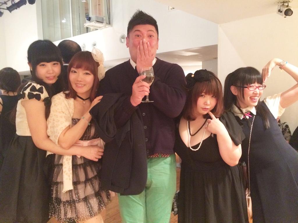 劔樹人さんと犬山紙子さんの結婚パーティー 3ページ目 Togetter 劔樹人さんと犬山紙子さんの結婚パーティー 3ページ目 Togetter