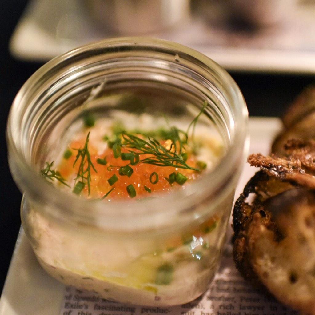akitchenphilly's tweet photo. "@FindEatDrink: #Cocktails & #snacks w/ @chalkboardjm @abar_philly @elikulp #visitphilly #philly #fedrec #fedapp http://t.co/67rVPrJYrf" I