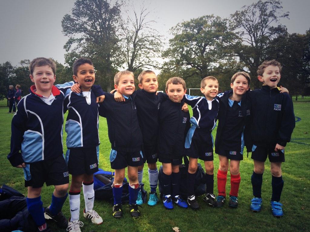 lvsascotsports's tweet photo. Fantastic morning for our Year 2 Footballers at Lambrook! #Tournament #PlateFinalists #Experience @LVSAscotJuniors http://t.co/5Mr0t3WKmS