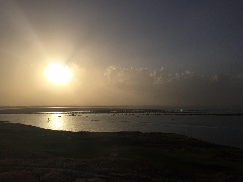 vortex_racing's tweet photo. “@F1inSchoolsHQ: The sun is setting Abu Dhabi #beautiful #InAbuDhabi #F1inschoolsWF http://t.co/0eYzU46z2J”