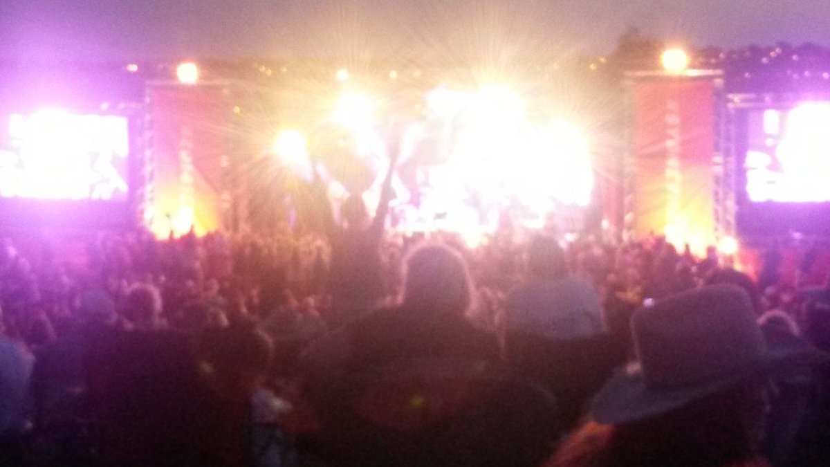 elMexicanoGuy's tweet photo. Beccy Cole is absolutely amazing! I only wish I was her microphone!!! #2014SCMF http://t.co/87wUJ4muPV