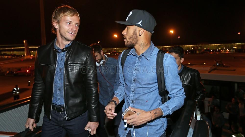 FCBarcelona's tweet image. [PHOTOS] Review trip to Almeria in pictures ow.ly/DZXBX  #FCBLive #AlmeriaFCB #photos