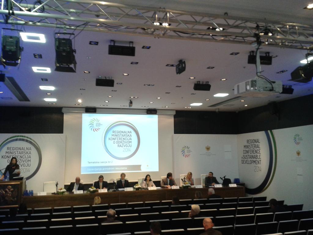 djollee's tweet image. Sesija br.2 Upravljanje prirodnim resursima pocinje @bvulikic #RCSD2014