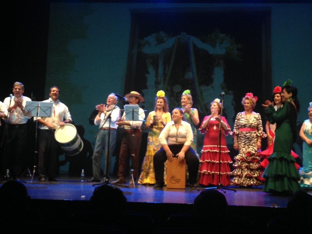 HdadTorrejon's tweet photo. Orgullosos de nuestro Coro y de la fantástica actuación que realizó anoche! http://t.co/OVkRt6mqOo