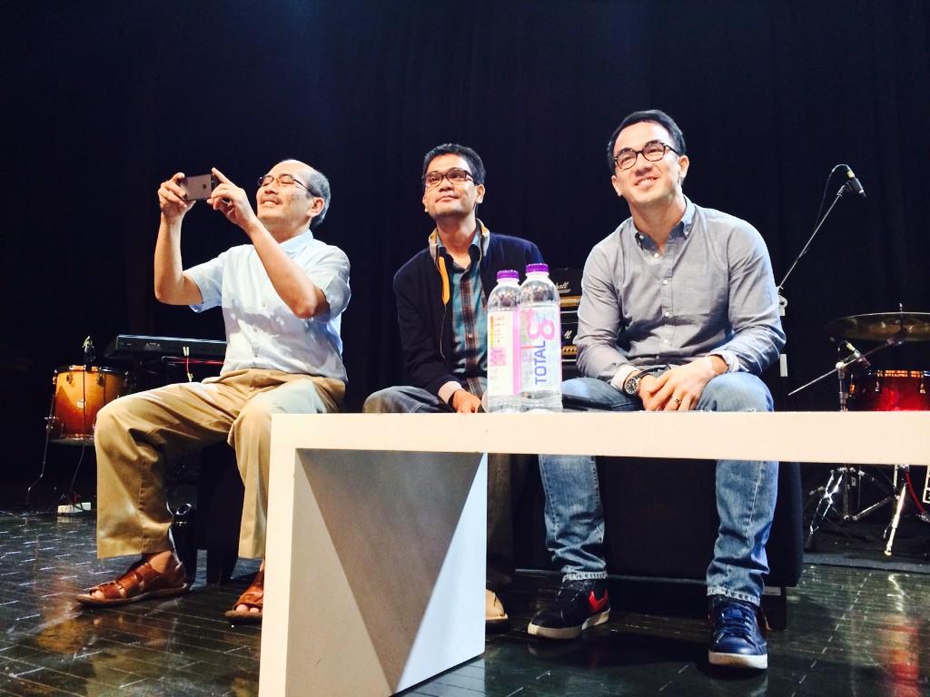 IndonesianYouth's tweet photo. Inilah tamu kejutan Surprise Session Festival #IYC 2014: Mas Sikdam Hasim, Pak @FaisalBasri, dan @Joe_Taslim! #IYCss http://t.co/vQTNPsXxTu