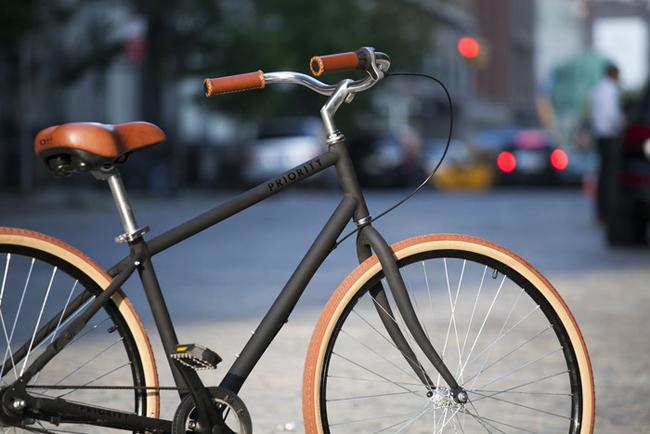 diconexiones's tweet photo. Priority Bicycle: bicicleta urbana de bajo consumo http://t.co/3uAg4cnt3C Emprendimiento @RidePriority en #NYC http://t.co/SxQTLfuM8b