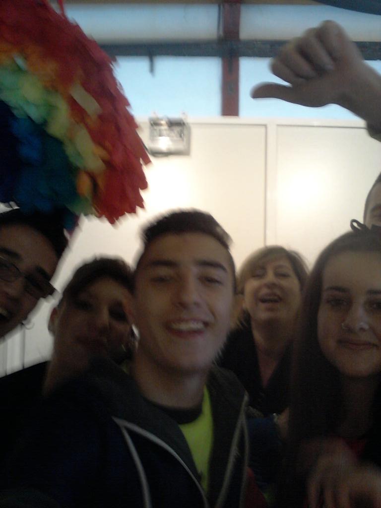 adriancobo2's tweet photo. #fejuve @atrevete #chokoboys http://t.co/RhZuMNkpjF