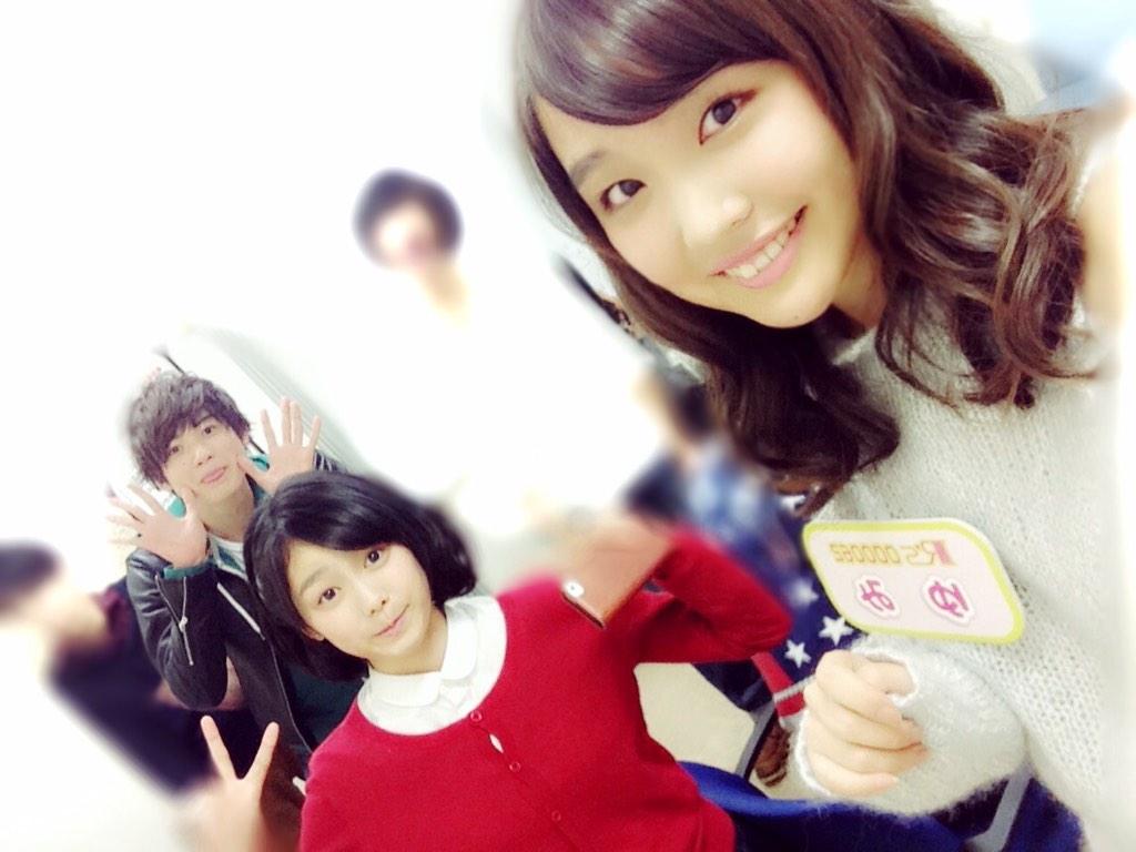 Rの法則収録でした〜！！
めっちゃ楽しかったぜ〜！！

なかよぴトリオかほれんと（＾ν＾） http://t.co/s2NKk6CKmW