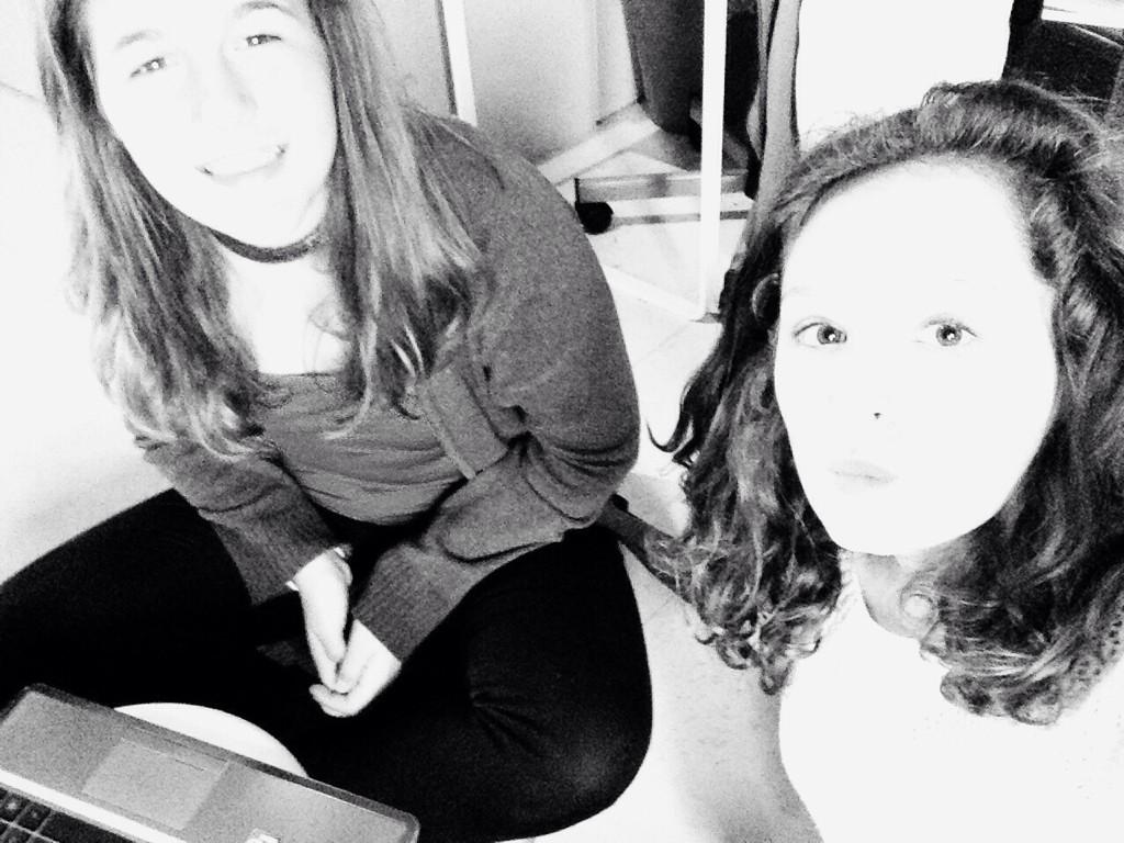 ambidirection's tweet image. @Fandoms_Dreamer I love you 💖🌸👌