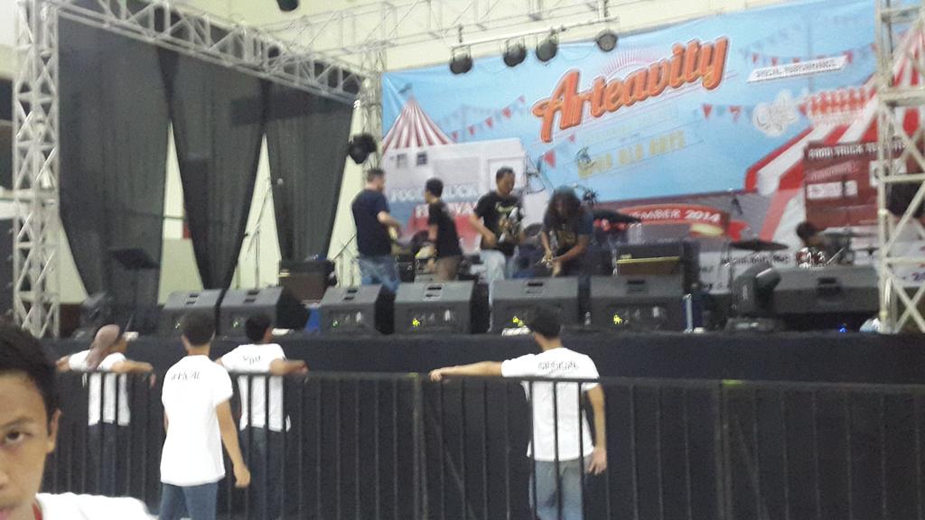 ARTEAVITY's tweet image. Ayok segera merapat, @GBluesShelter  udah soundcheck !!!