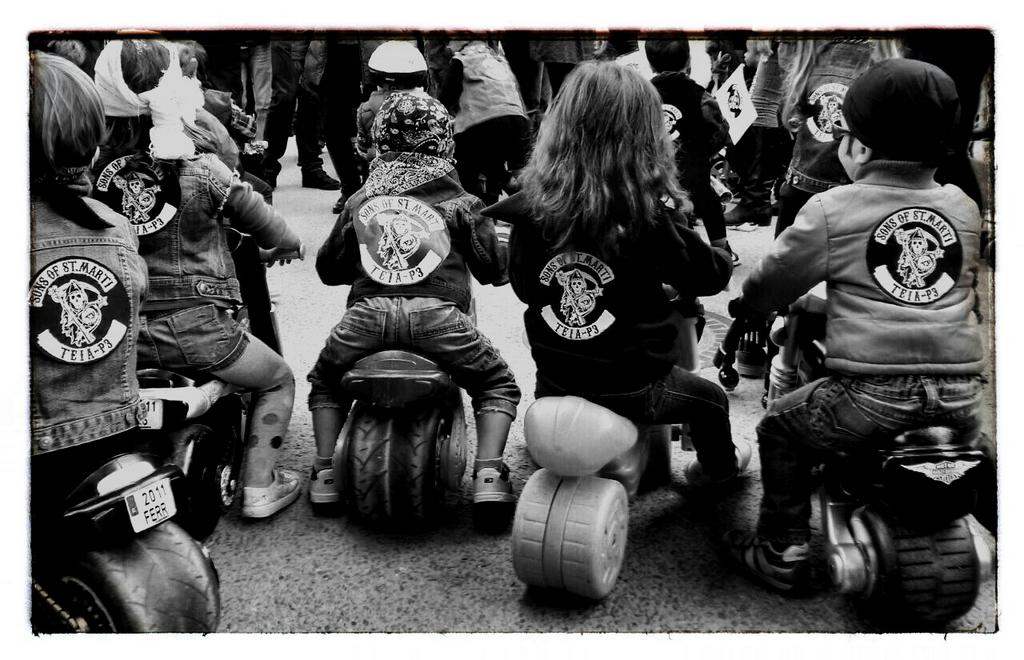marc_calvet's tweet photo. No worries @sutterink , Abel's Crew Will take over after the #finalride #SOAfx cc @SOASpain @SonsOfAnarchyEs http://t.co/44d2ZhmnWT