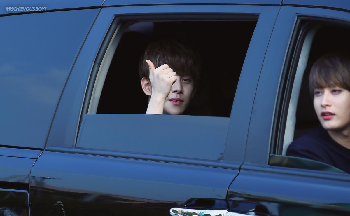 _mischievousboy's tweet image. 20141024 퇴근길b farm4.staticflickr.com/3942/157147323… #박경 @KYUNGPARK1992