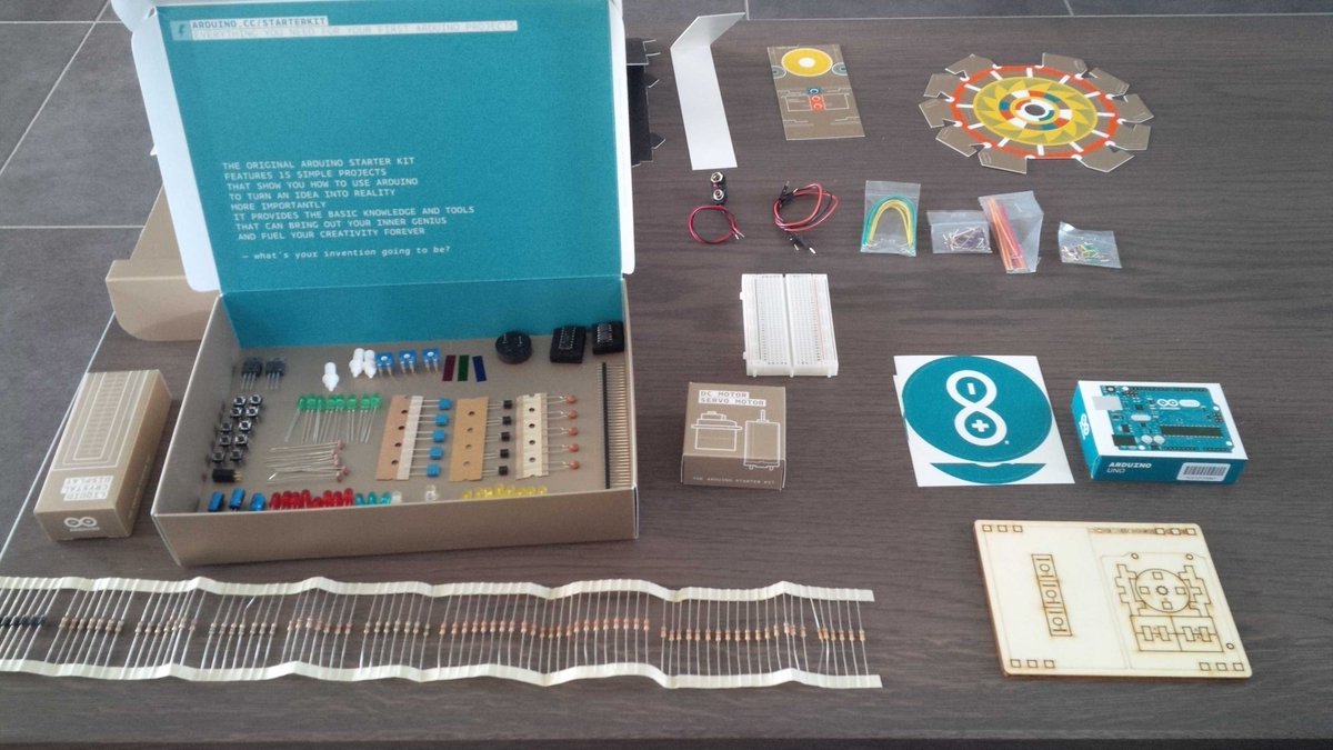 SofieVG's tweet photo. Another proof I have the best boyfriend in the world: he gives me great presents! Thank you @ndsmyter ! #arduino http://t.co/faDruaFrb9