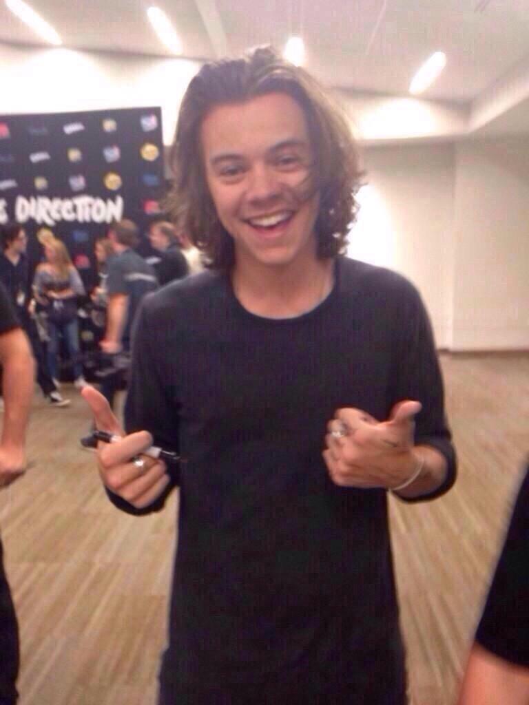 IzHarry_Styles_ tweet picture