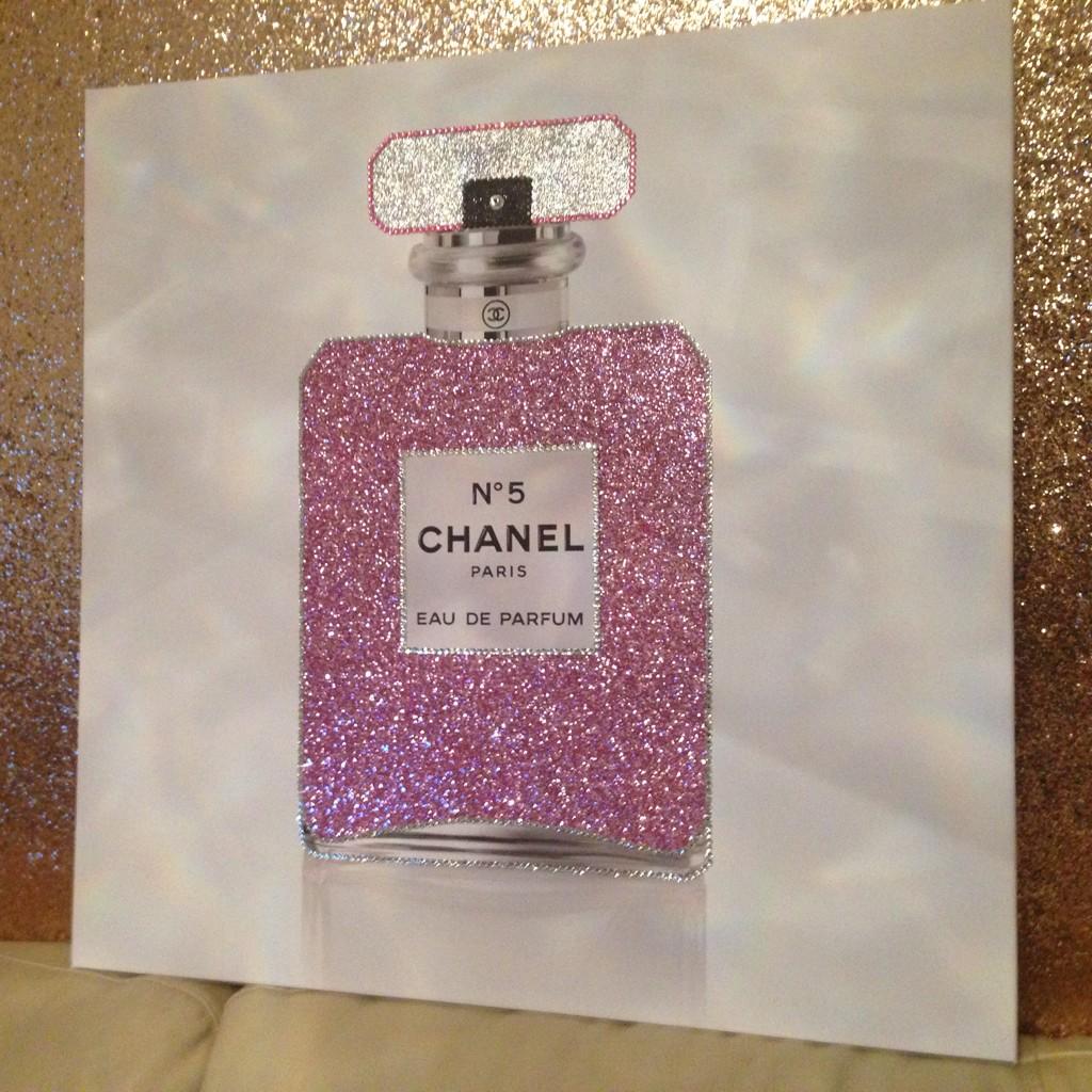 🦋Jemma🦋 on X: Our #Stunning #Chanel #ChanelNo5 #CocoChanel  #MarilynMonroe #Glitter #Pink #Gold #Silver #Christmas #SpecialGift  💖😍💝😘  / X