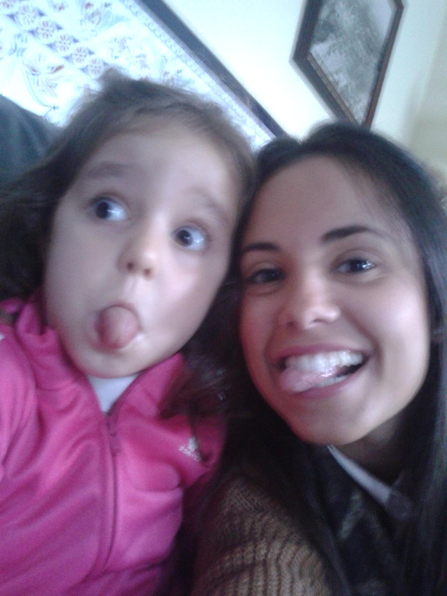 Claudia_7f's tweet photo. Os deseamos... ¡Buenas tardes! :) http://t.co/sUdaJZ5Sp3