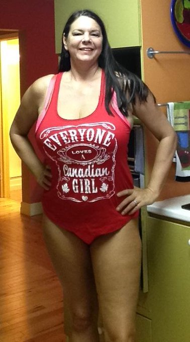 #everyonelovesacanadiangirl http://t.co/94CGQlEnx7<a href="/tag/everyonelovesacanadiangirl"class="tags">#everyonelovesacanadiangirl</a>