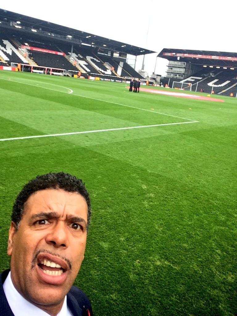 chris_kammy's tweet photo. Down at the cottage for the cracker Fulham v Huddersfield. Pitch is looking good http://t.co/pxrHGzUwVw
