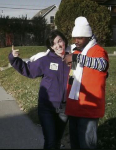 I wasn't flashing a gang sign in #Pointergate photo, mayor says nbcnews.to/1xtphls