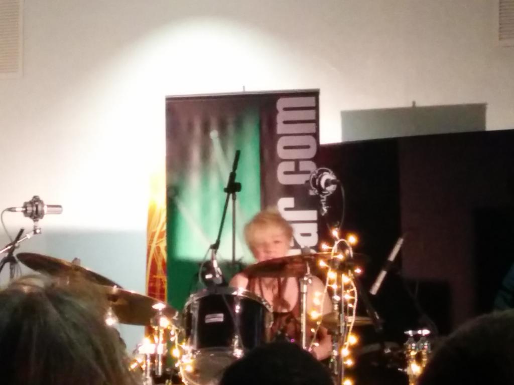 VeganDrumsNinja's tweet photo. @Emilydrums rockin' it @londondrumshow in her live session today. Very insightful and inspiring #LDS14 http://t.co/3B2j5RjFie