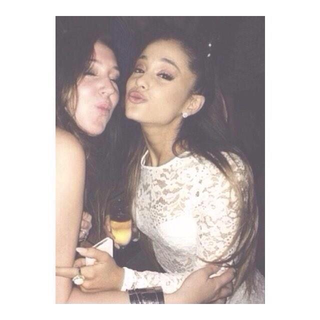 grandedgaf's tweet photo. Drunkiana? http://t.co/37RYroodKf