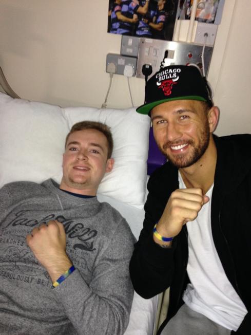 Cardiff_Rugby's tweet image. Big thanks to @QuadeCooper for visiting @Owilliams91 and donating jerseys for auction today #topman #StayStrongForOws