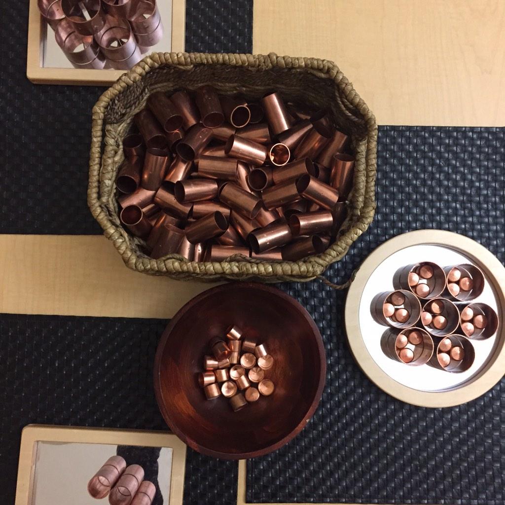 30HollingworthP's tweet photo. #openhousetours #invitationstoplay in #Studio264Macy #importanceofplay & #tactileexplorations http://t.co/H4fAcfaKRU