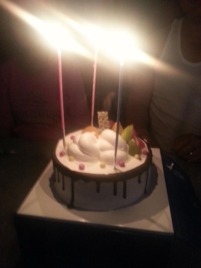 Seokin_Lee's tweet photo. 나의 생일 케잌~ http://t.co/SUIfIqCFjJ