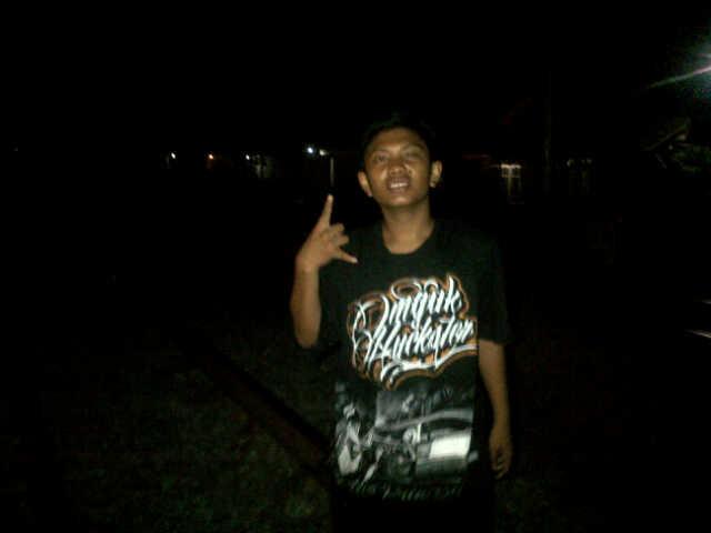 DTekek tweet picture