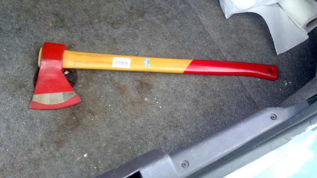 pablofanquis's tweet photo. @Claunicornios ¿Todo listo para el partido? 
Yo creo que sí. http://t.co/c4q8ZfeVSE